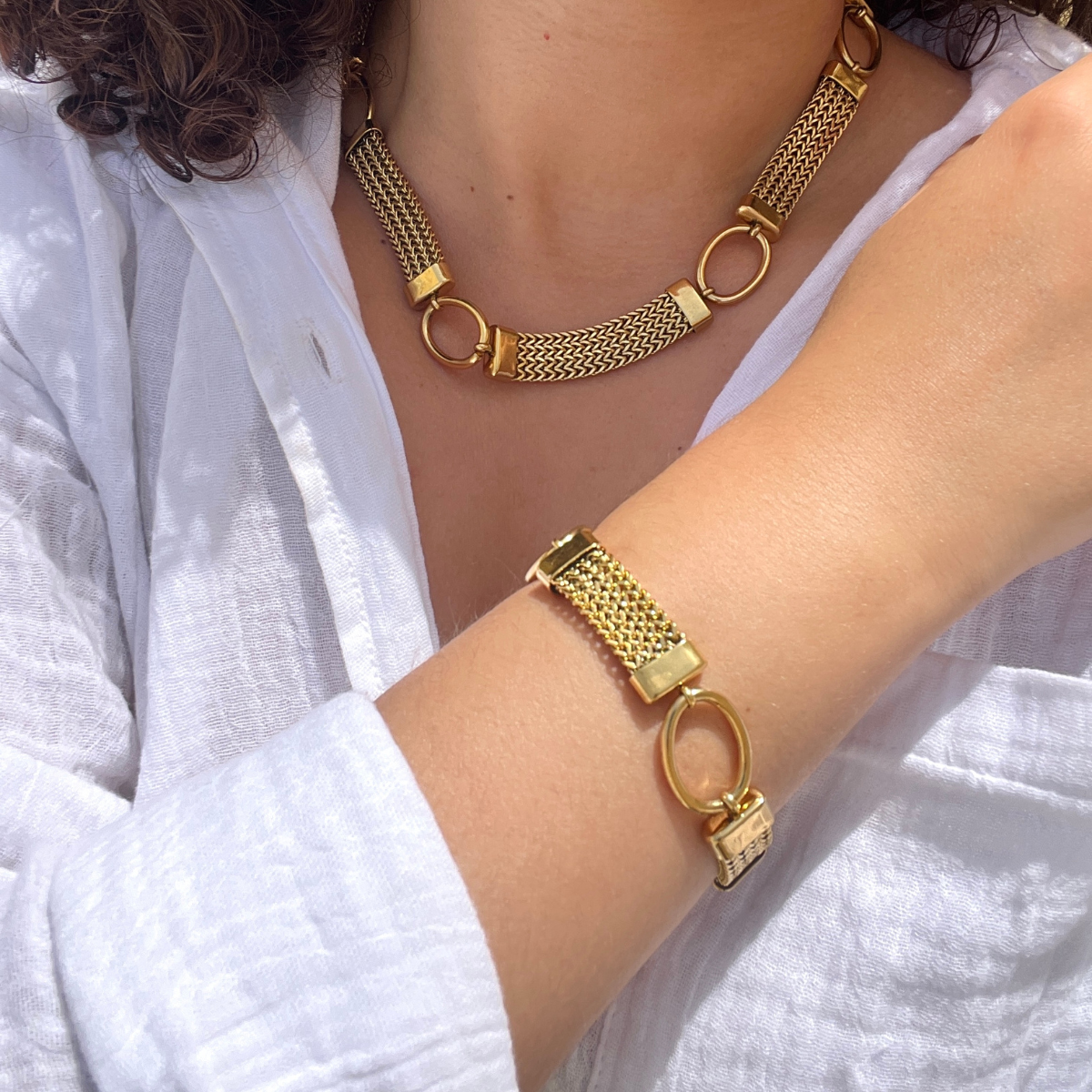 Collier Maga